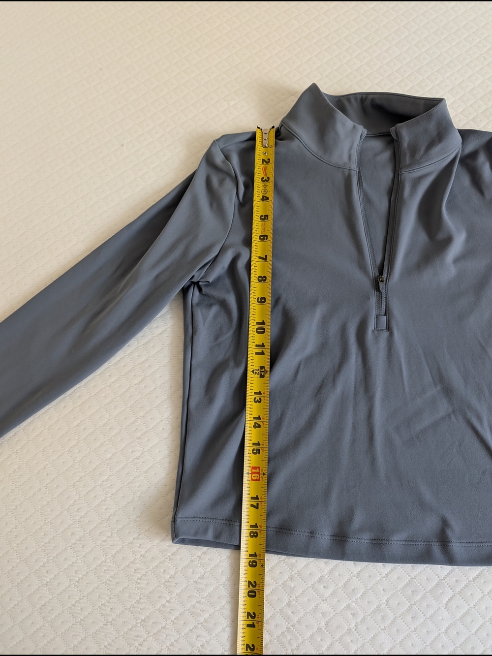 Vuori Studio Half Zip Cropped Quarter-Zip Top in Slate Blue Long Sleeve, size M - Picture 8 of 11